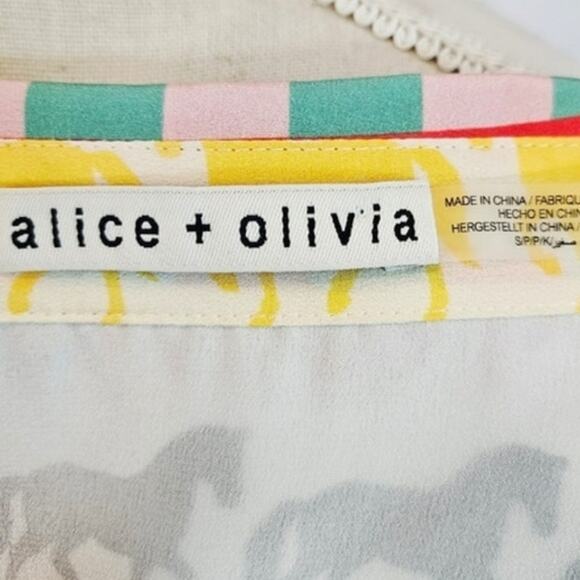Alice + Olivia Willa Placket Horse Stallion Silk Blouse Size Small - Picture 6 of 7